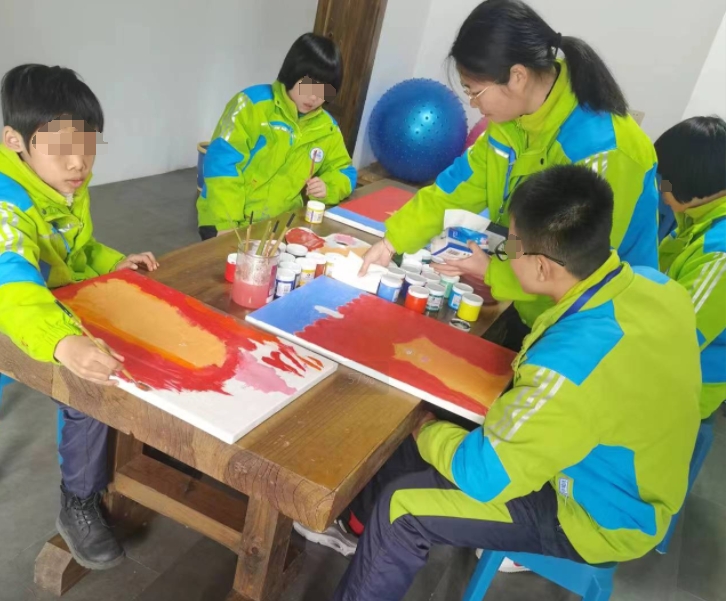 <span>校区环境</span>