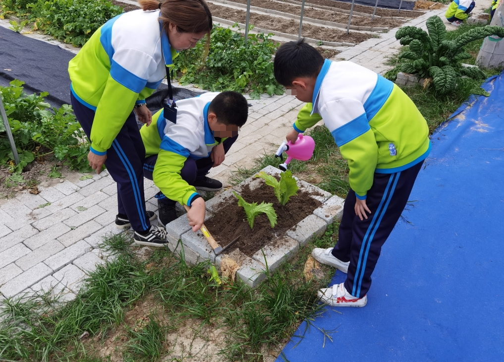 <span>校区环境</span>